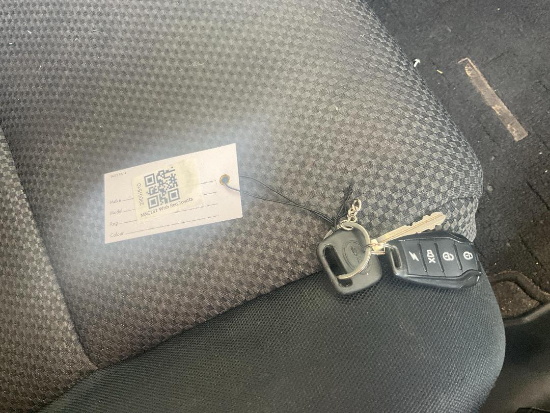 Photo '23' of Toyota Wish Photo '23' of Toyota Wish