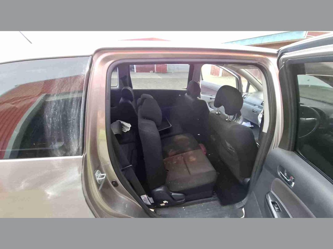 Photo '13' of Toyota Wish