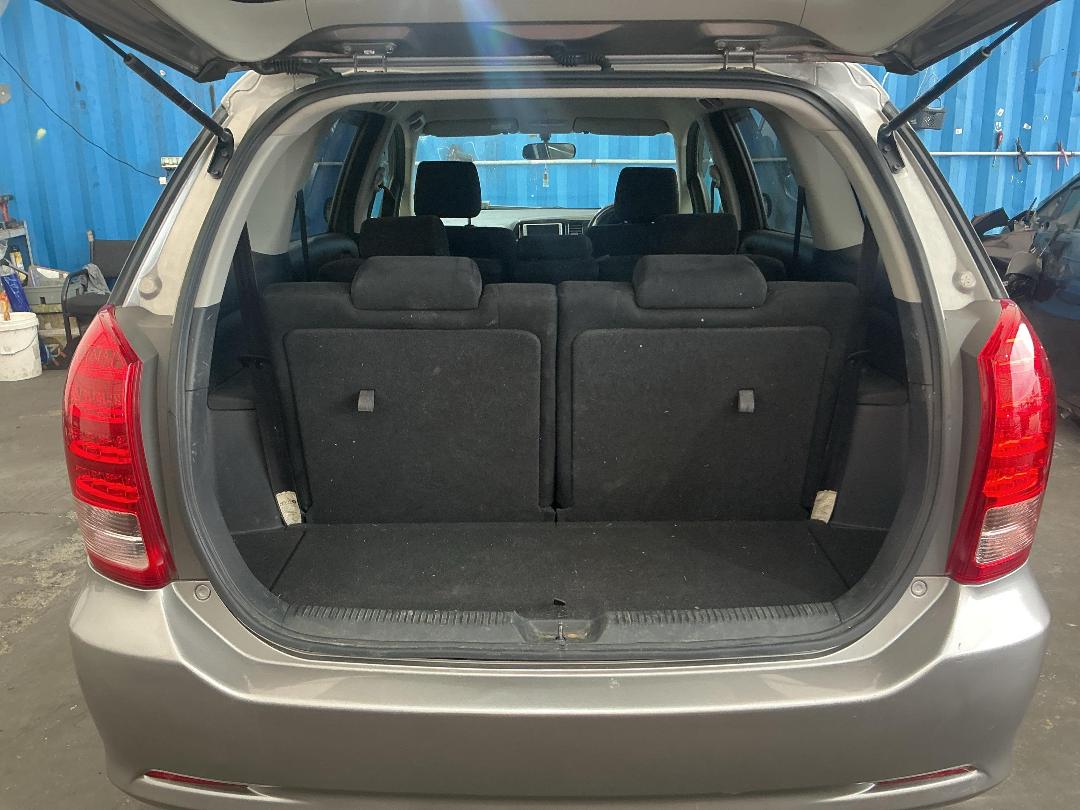 Photo '8' of Toyota Wish