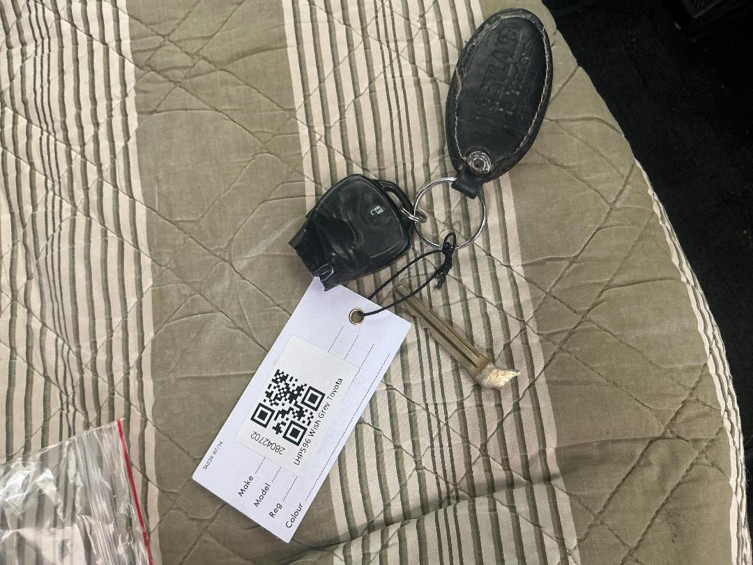 Photo '15' of Toyota Wish