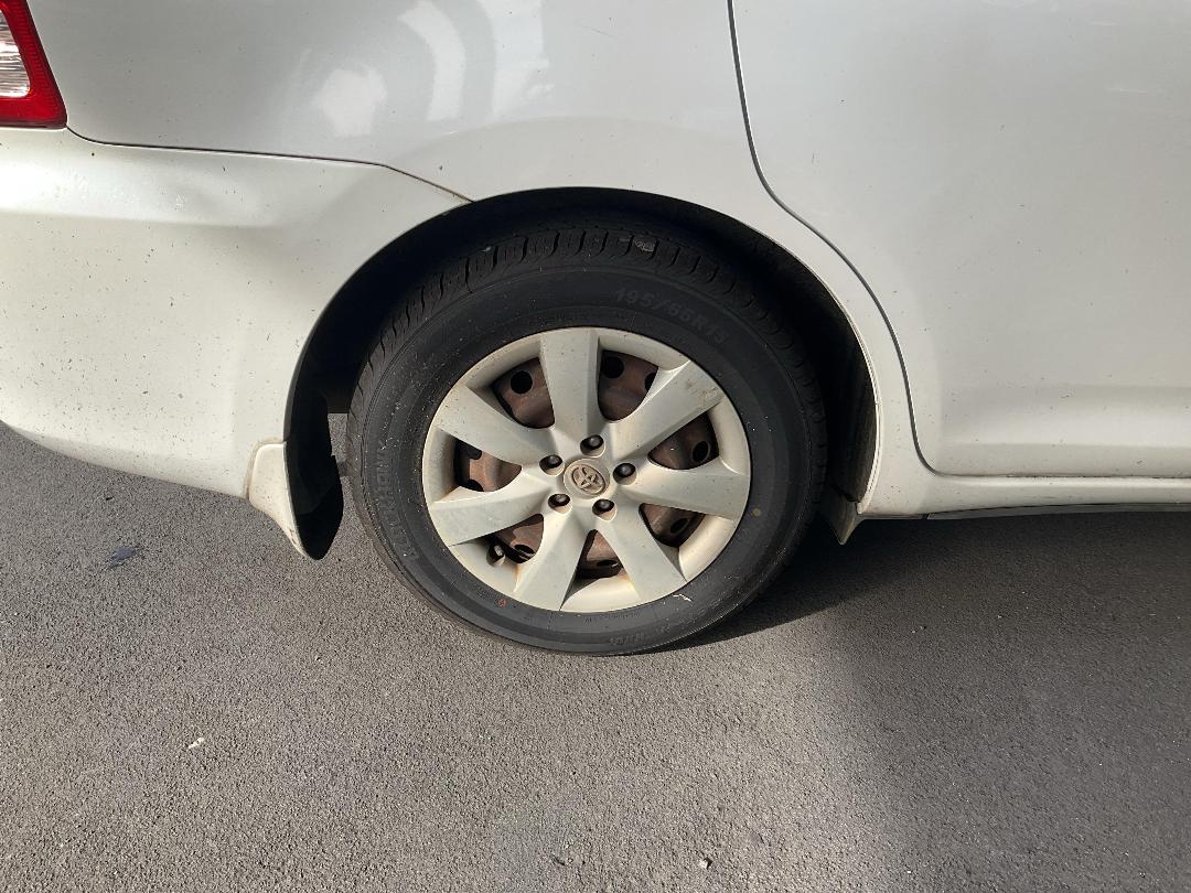 Photo '10' of Toyota Wish