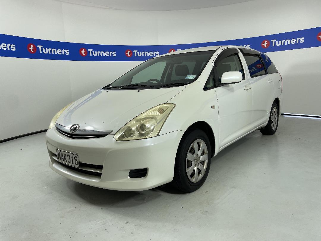 Photo '4' of Toyota Wish