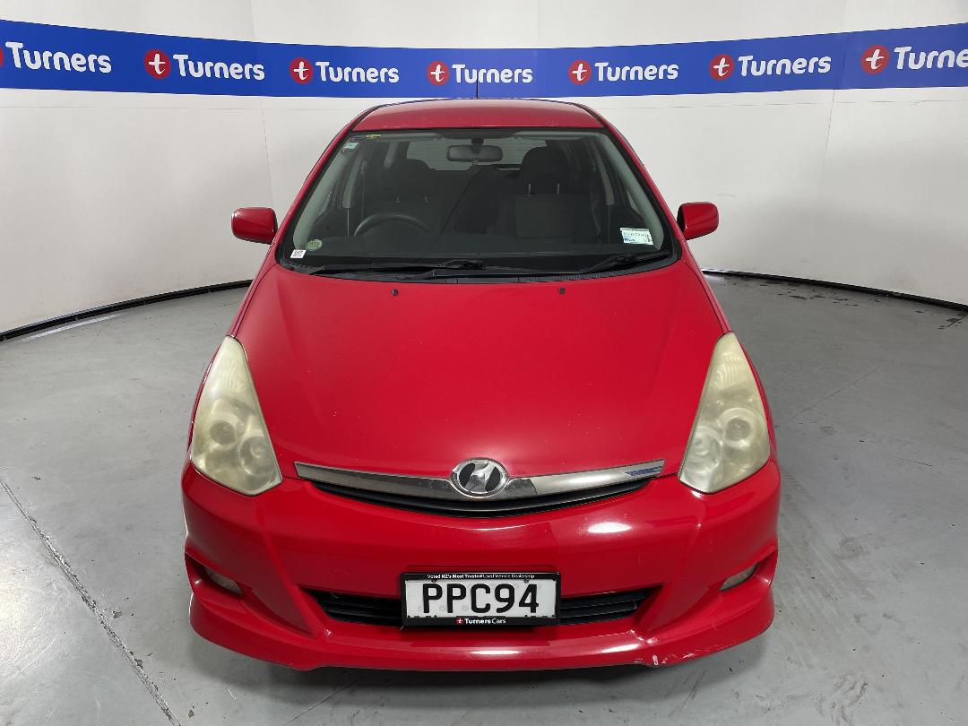 Photo '2' of Toyota Wish