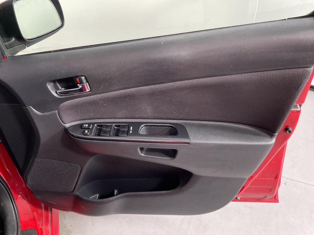 Photo '15' of Toyota Wish