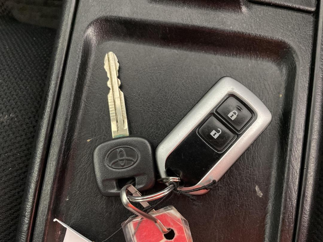 Photo '22' of Toyota Wish