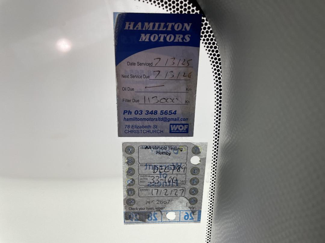 Photo '23' of Toyota Yaris