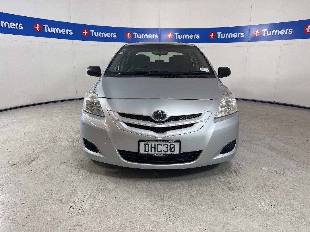 Photo '2' of Toyota Yaris