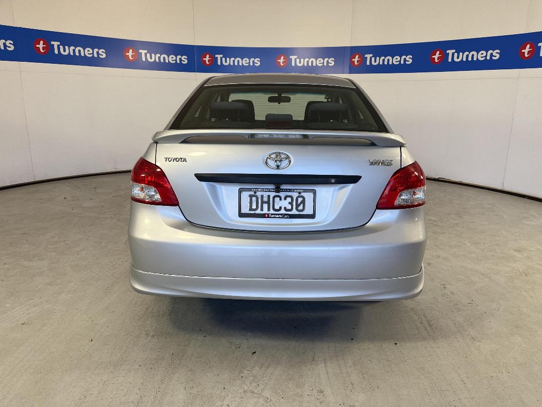 Photo '6' of Toyota Yaris