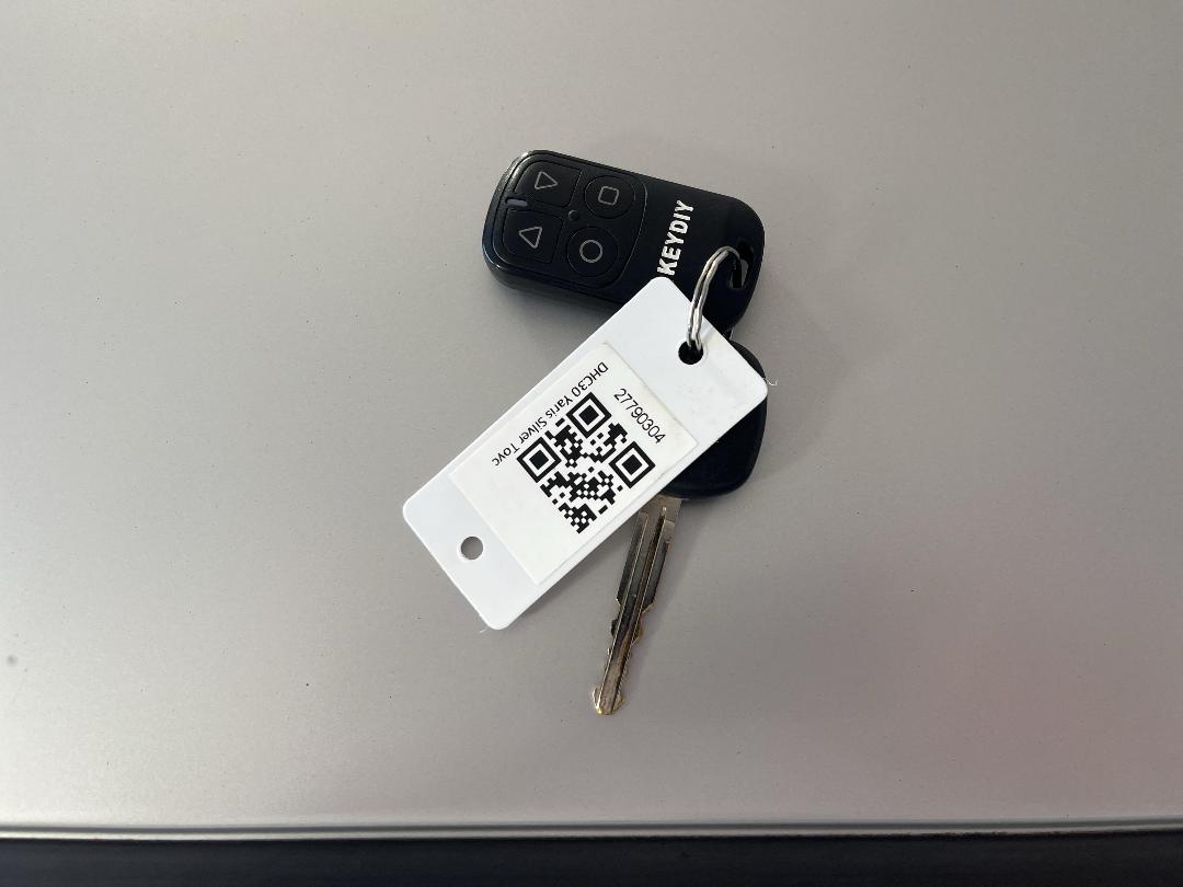 Photo '22' of Toyota Yaris