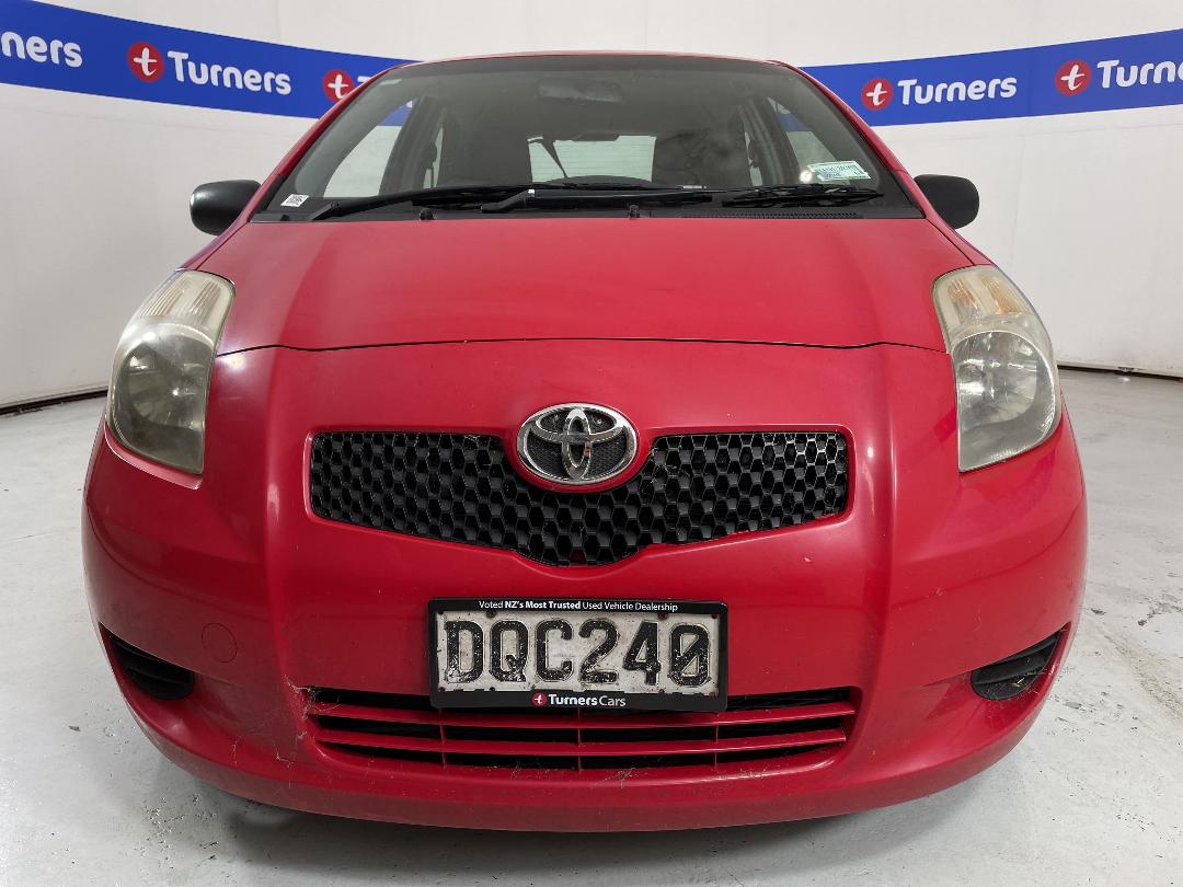 Photo '2' of Toyota Yaris