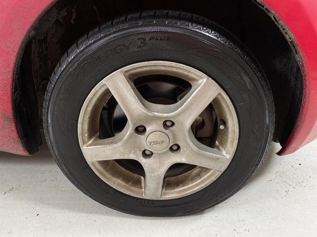 Photo '9' of Toyota Yaris