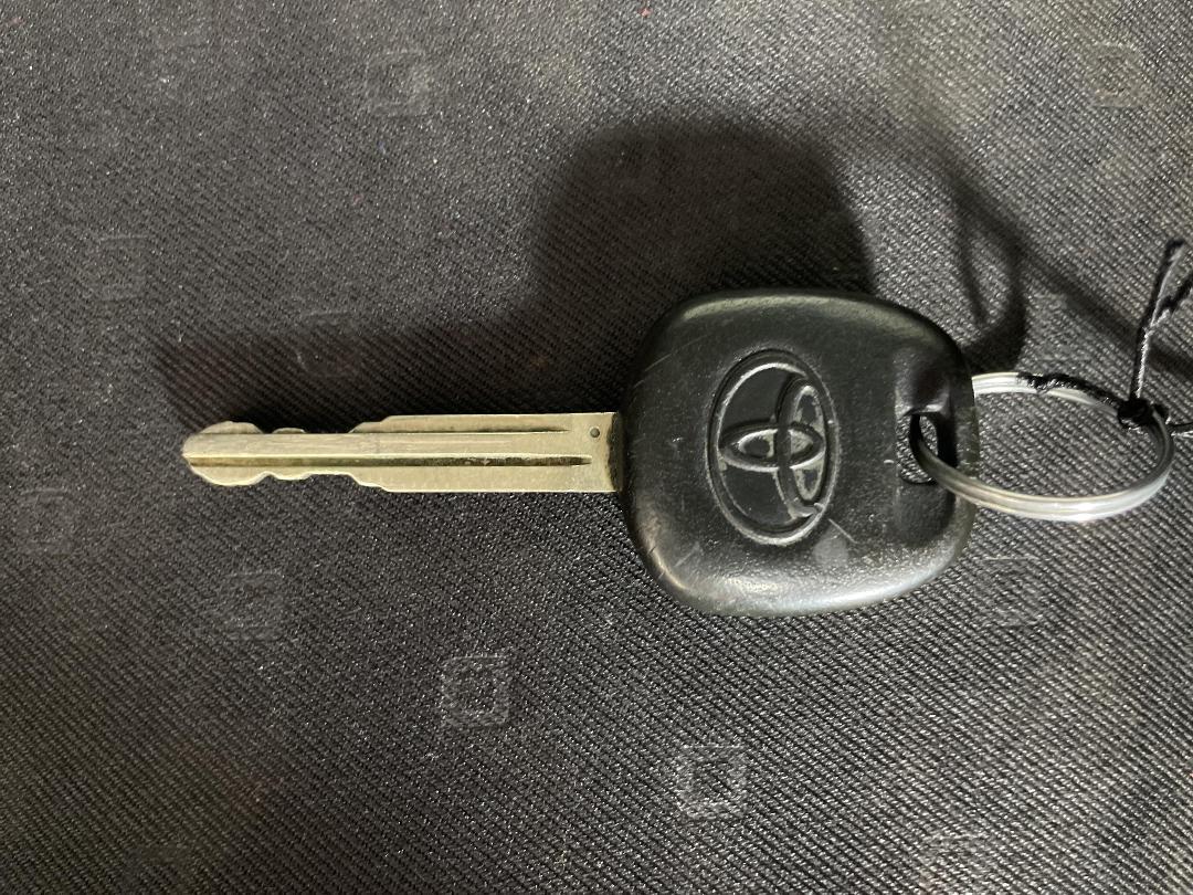 Photo '21' of Toyota Yaris