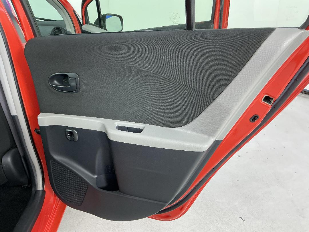 Photo '19' of Toyota Yaris Photo '19' of Toyota Yaris