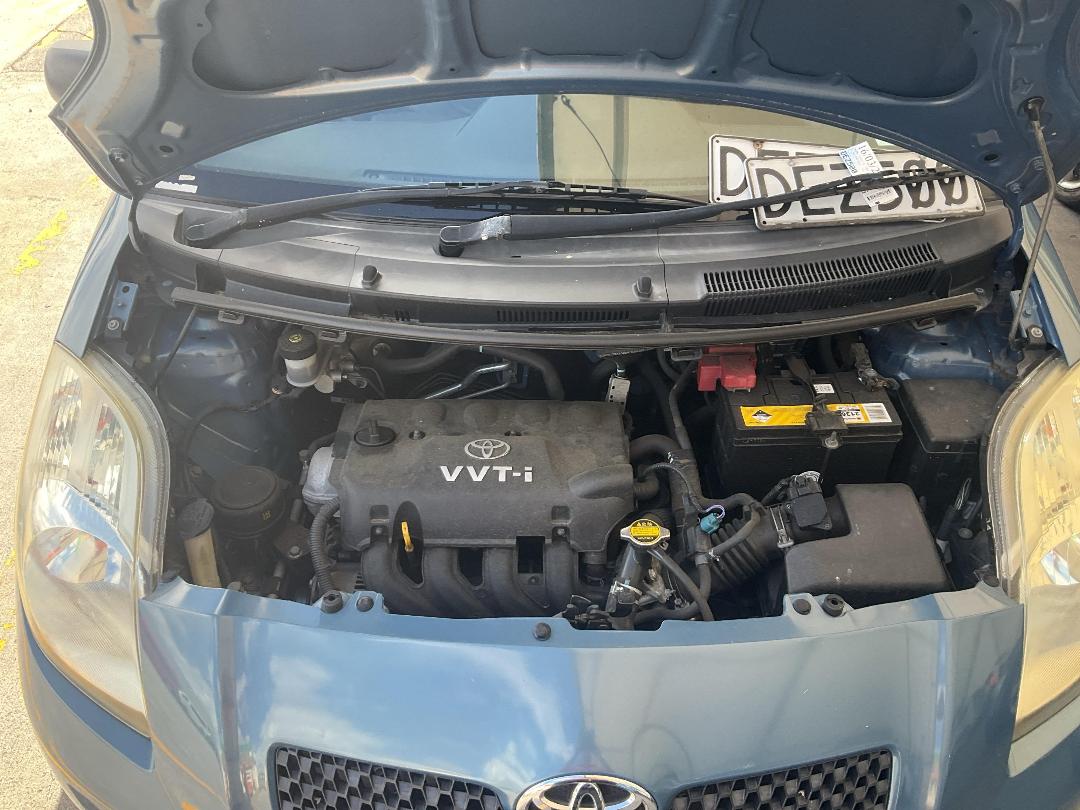 Photo '27' of Toyota Yaris Photo '27' of Toyota Yaris