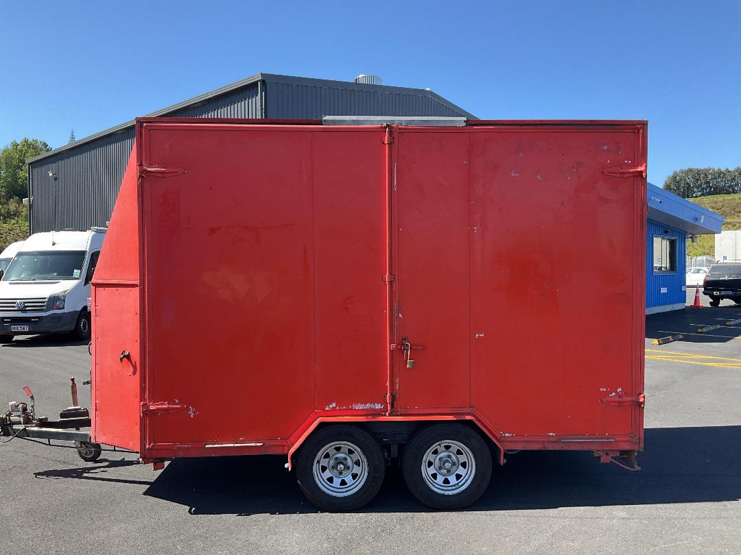 Photo '6' of Trailer Demo Box Body - Tandem