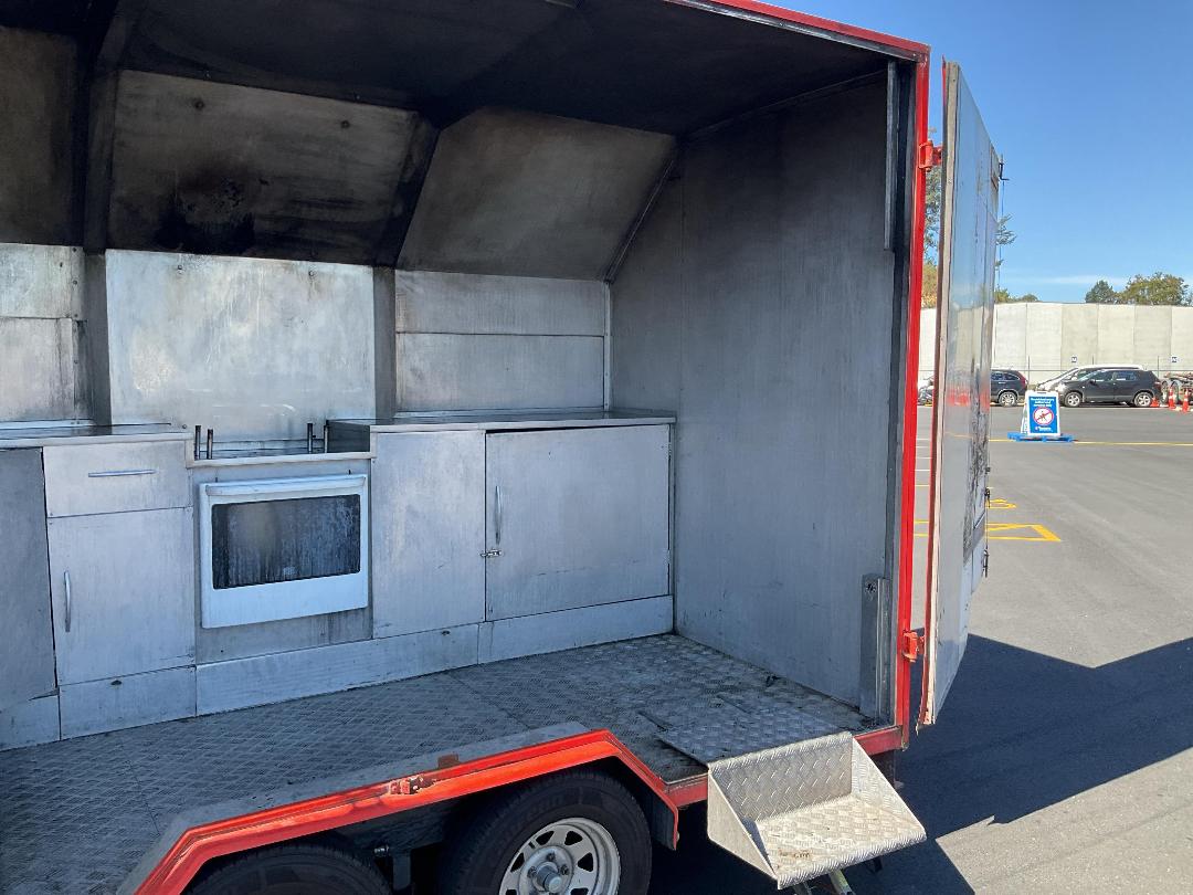 Photo '13' of Trailer Demo Box Body - Tandem