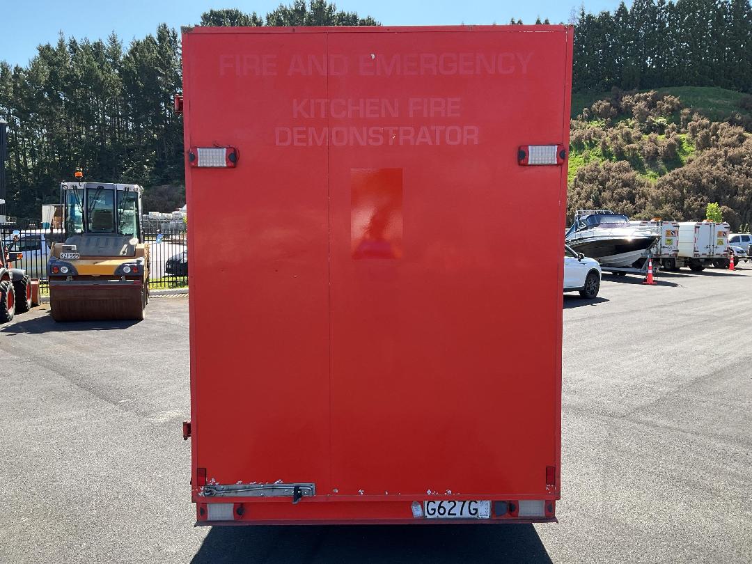 Photo '9' of Trailer Demo Box Body - Tandem