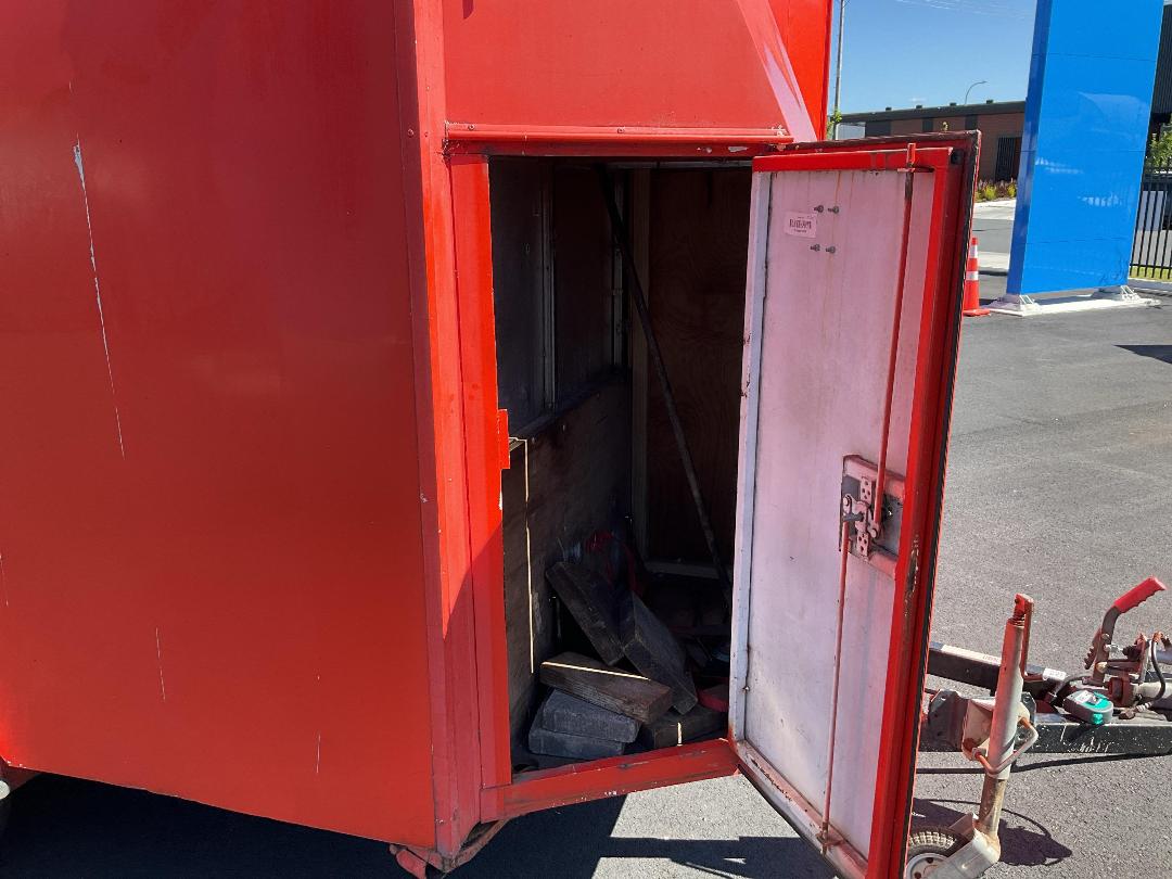 Photo '20' of Trailer Demo Box Body - Tandem