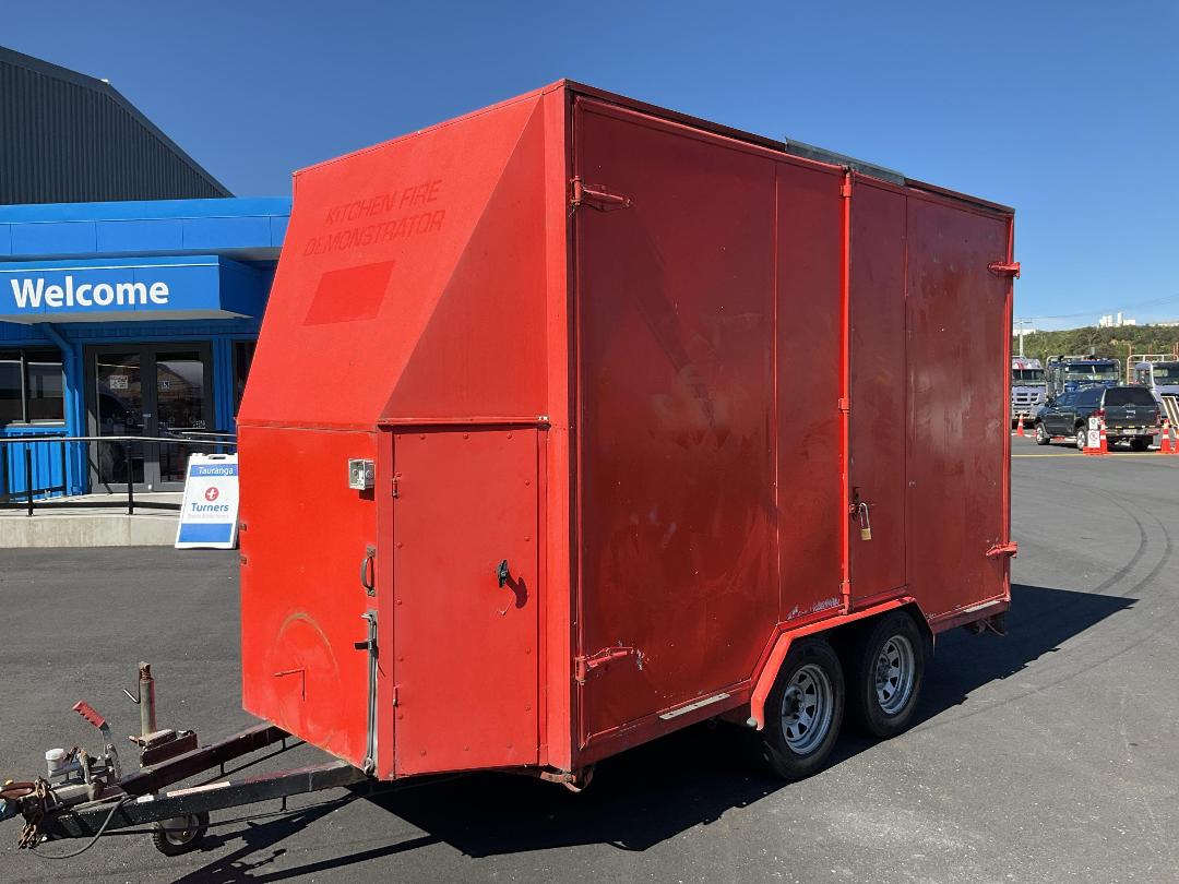 Photo '29' of Trailer Demo Box Body - Tandem