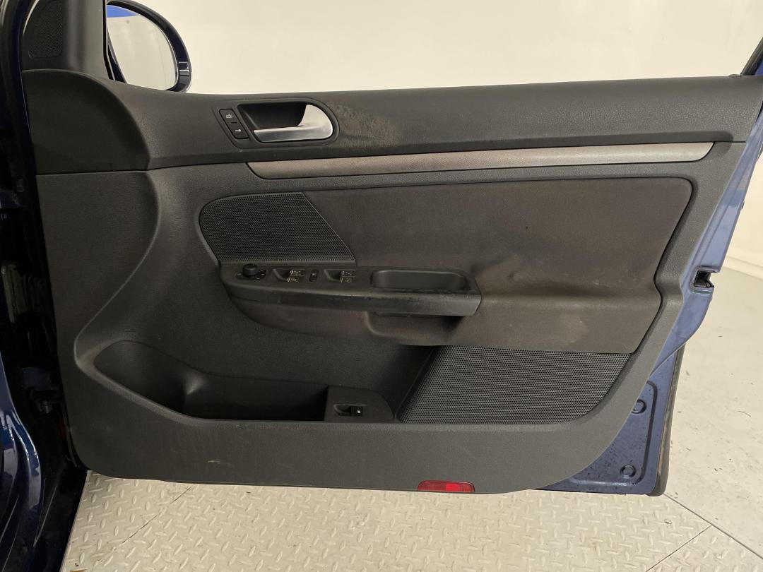 Photo '15' of Volkswagen Golf Photo '15' of Volkswagen Golf