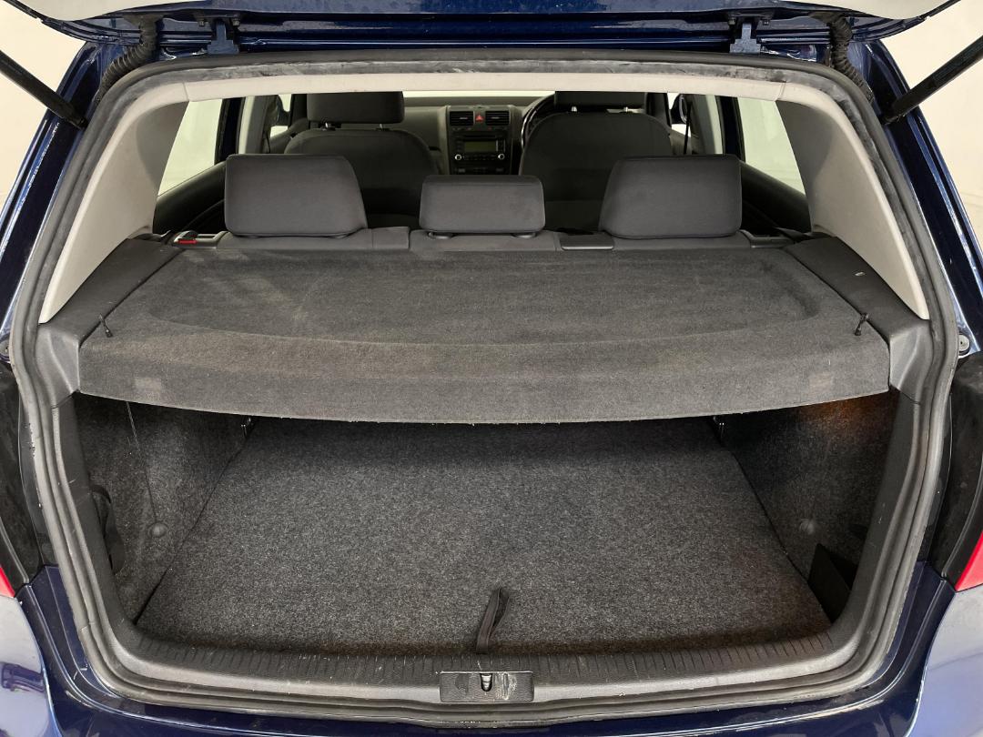 Photo '14' of Volkswagen Golf Photo '14' of Volkswagen Golf