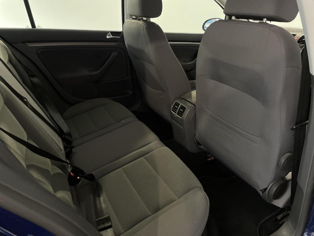 Photo '20' of Volkswagen Golf Photo '20' of Volkswagen Golf