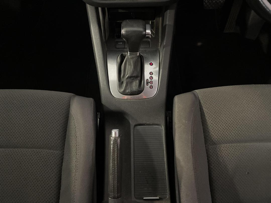 Photo '23' of Volkswagen Golf Photo '23' of Volkswagen Golf