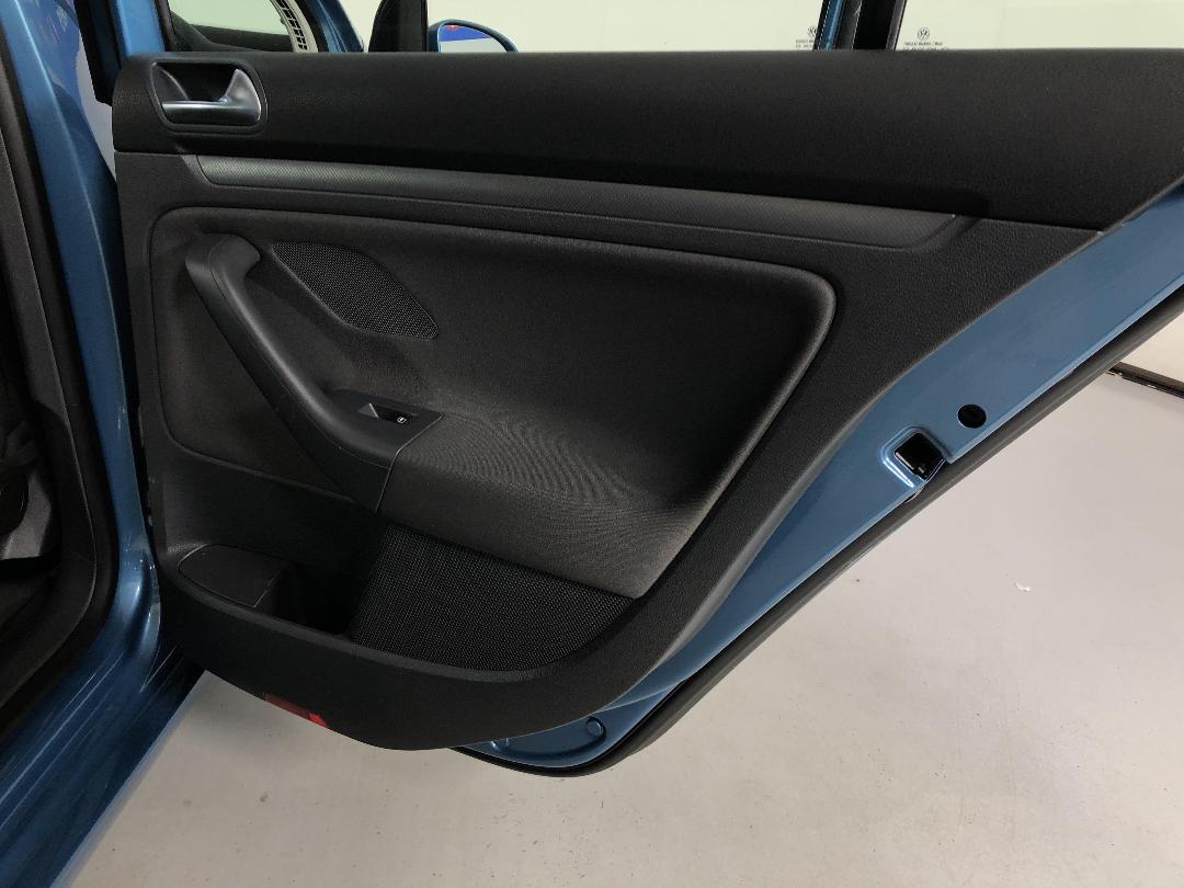 Photo '19' of Volkswagen Golf