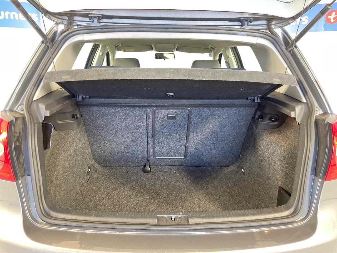 Photo '14' of Volkswagen Golf