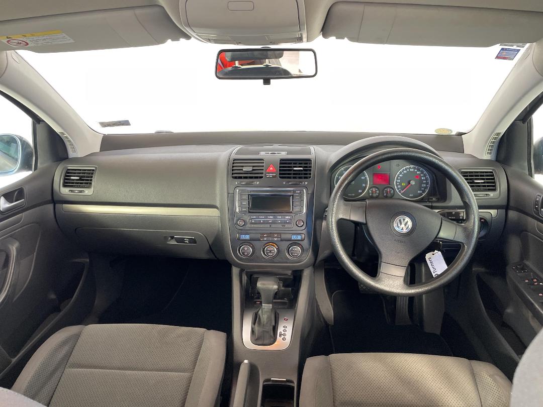 Photo '17' of Volkswagen Golf