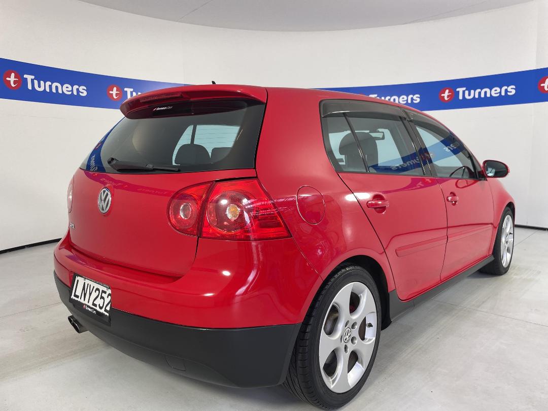 Photo '7' of Volkswagen Golf