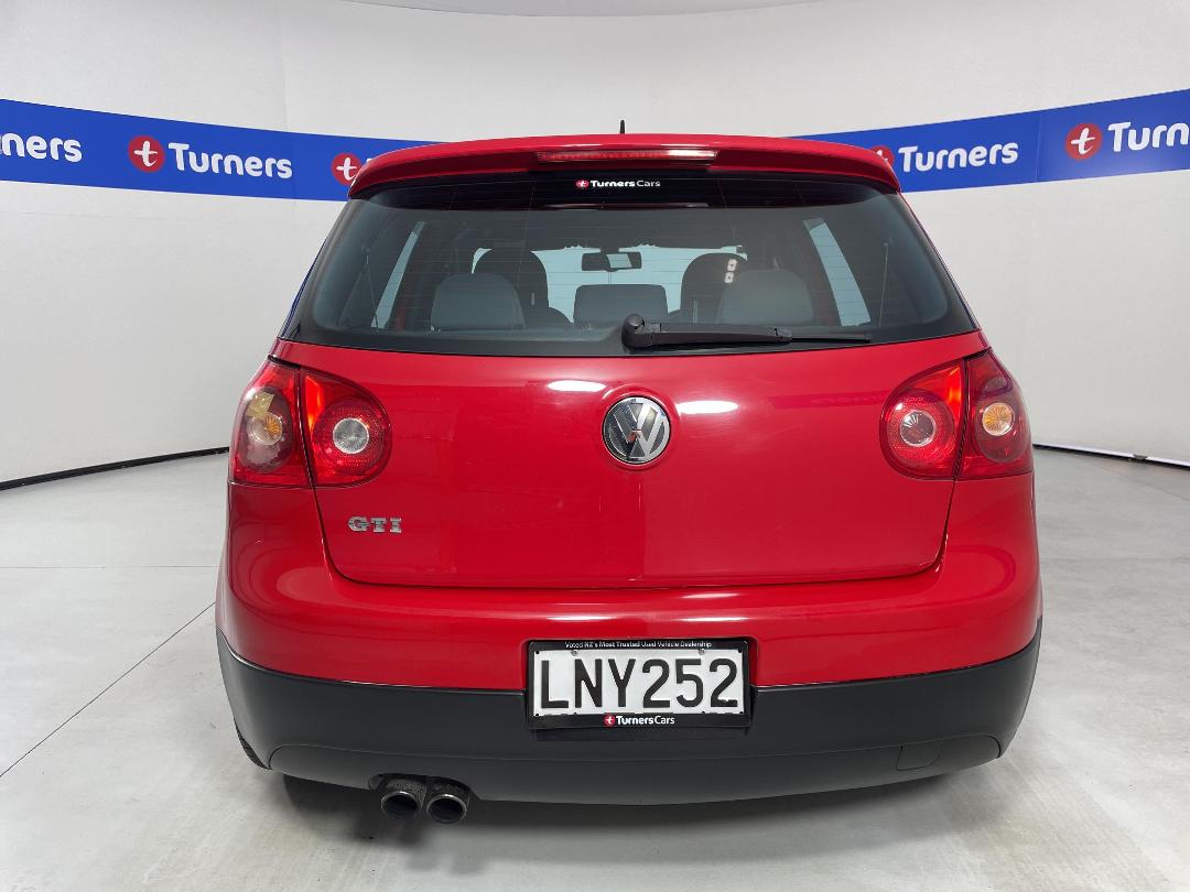 Photo '6' of Volkswagen Golf