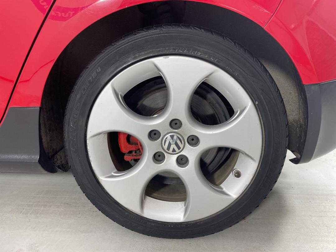 Photo '11' of Volkswagen Golf