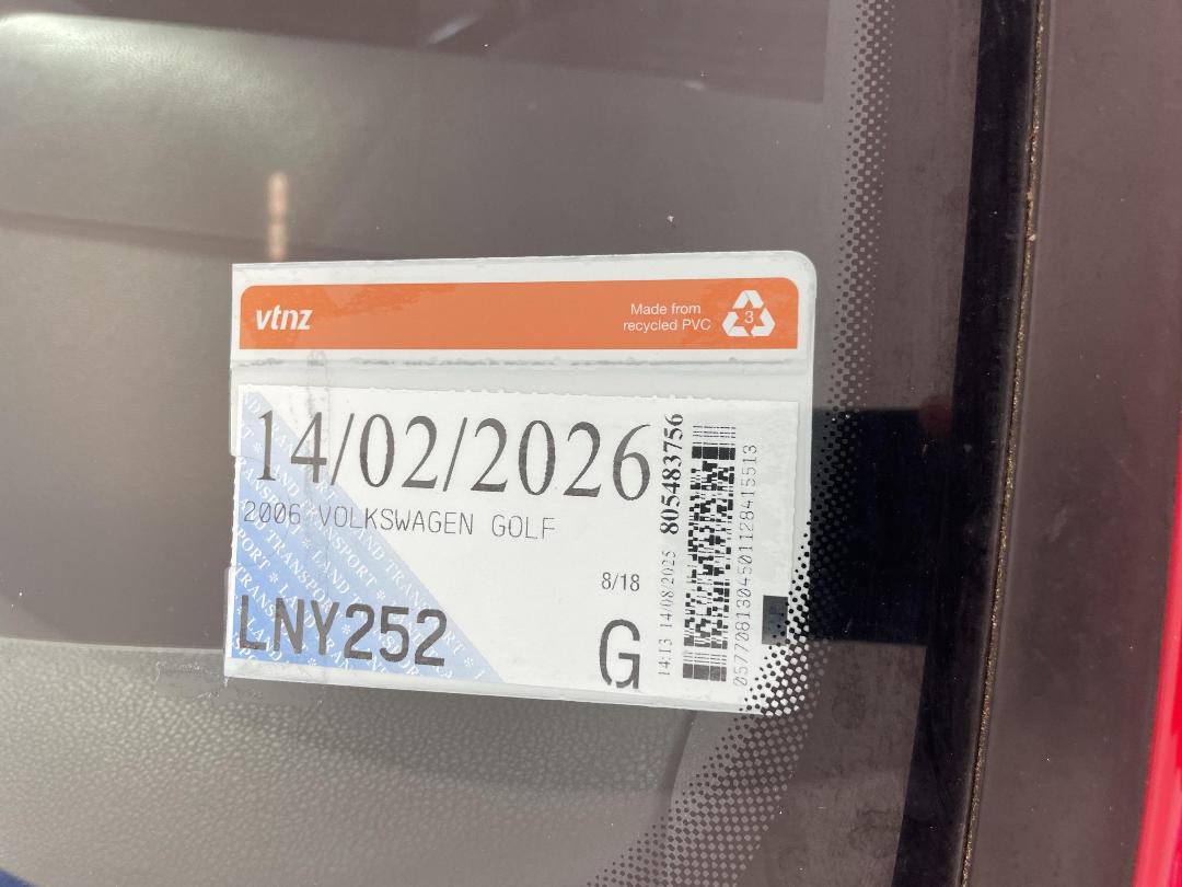 Photo '24' of Volkswagen Golf