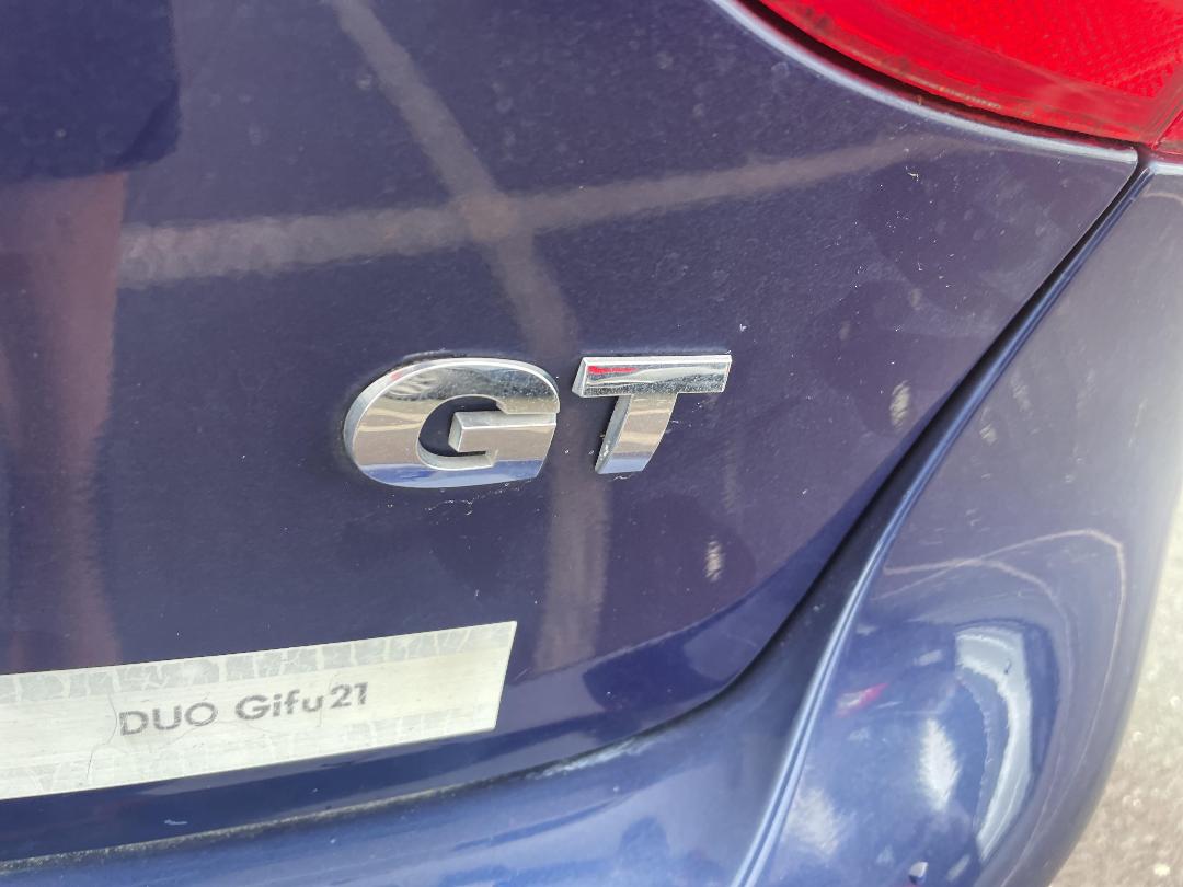 Photo '32' of Volkswagen Golf GT