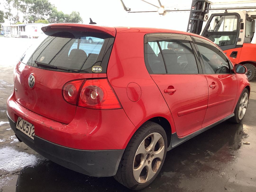 Photo '5' of Volkswagen Golf Photo '5' of Volkswagen Golf