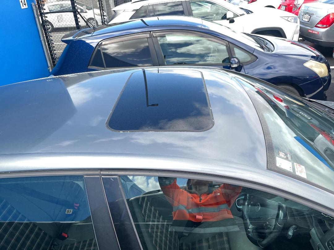 Photo '6' of Volkswagen Golf T GTI