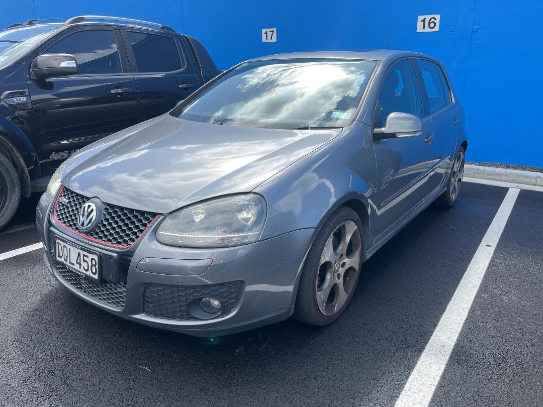 Photo '3' of Volkswagen Golf T GTI