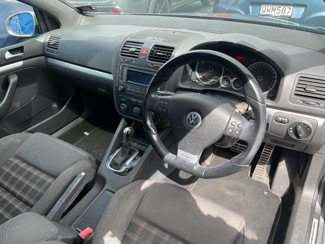 Photo '14' of Volkswagen Golf T GTI