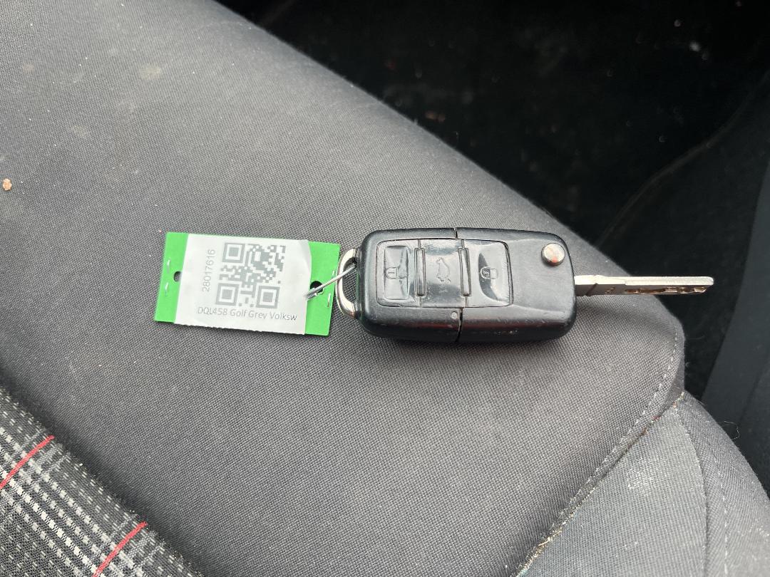 Photo '23' of Volkswagen Golf T GTI