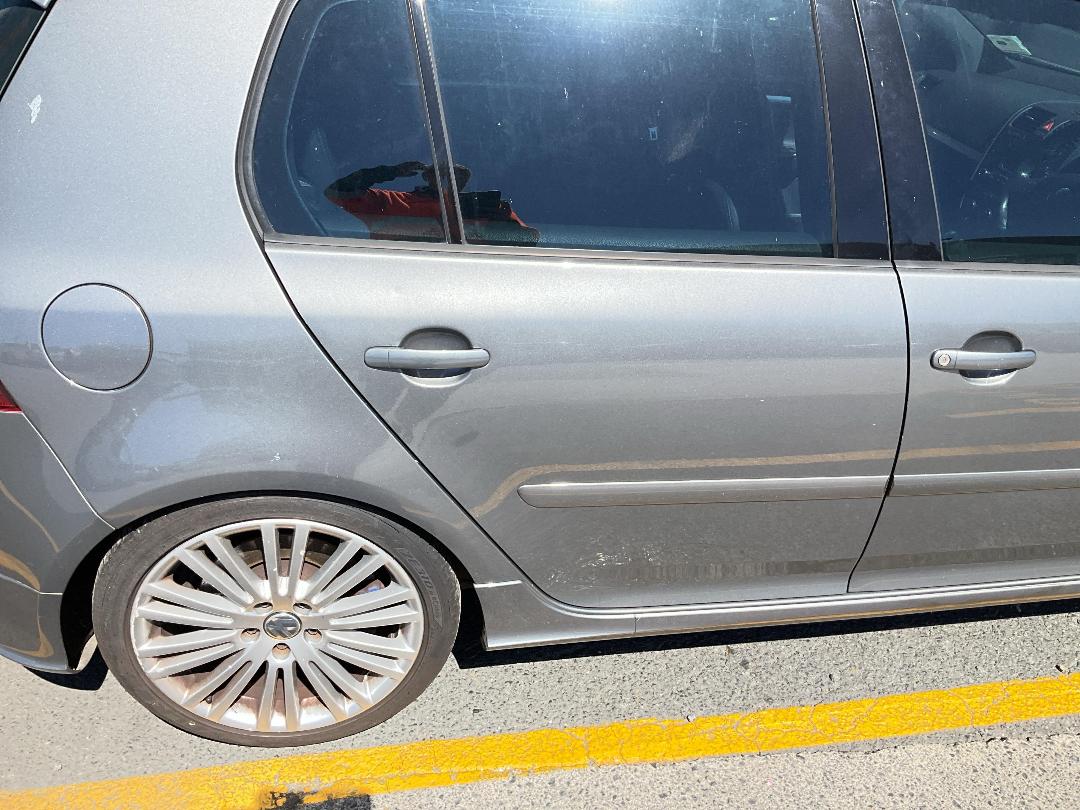 Photo '14' of Volkswagen Golf R32 V6 4M