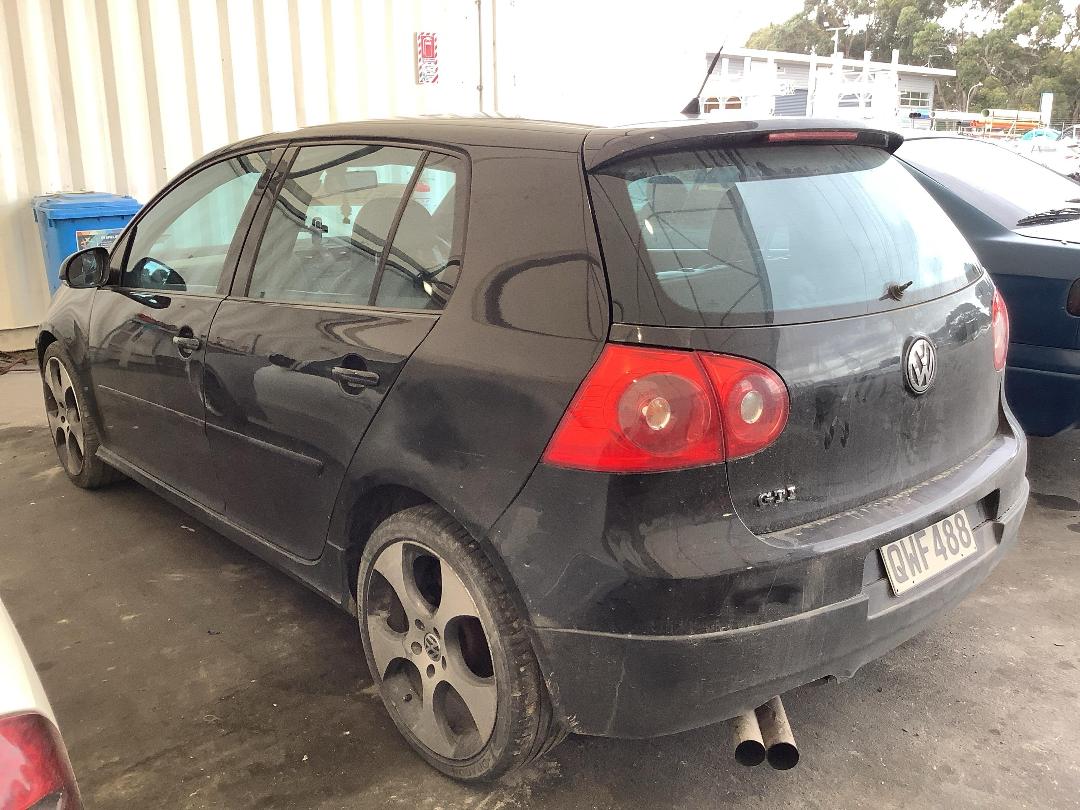 Photo '7' of Volkswagen Golf T GTI