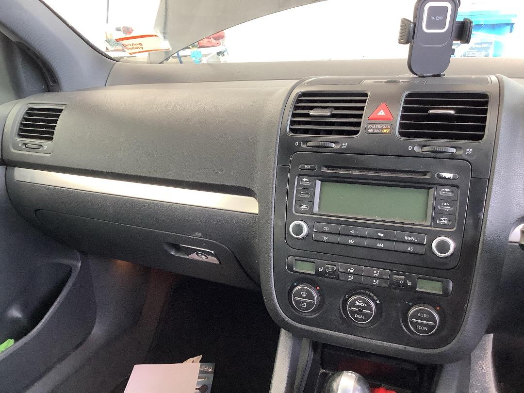 Photo '17' of Volkswagen Golf T GTI