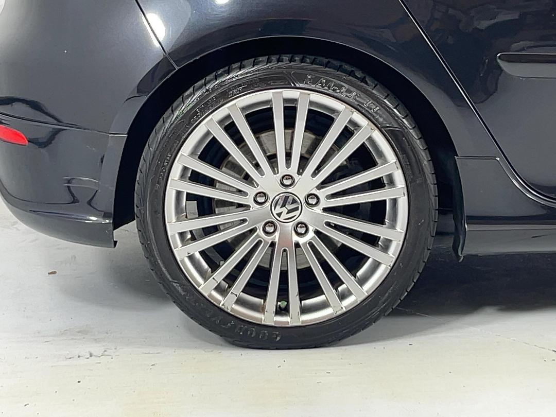 Photo '12' of Volkswagen Golf