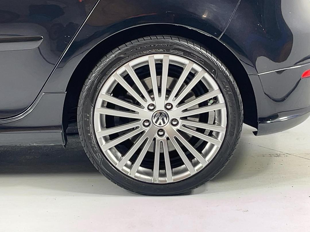 Photo '11' of Volkswagen Golf