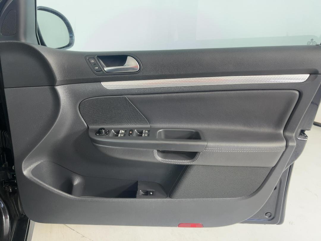 Photo '15' of Volkswagen Golf