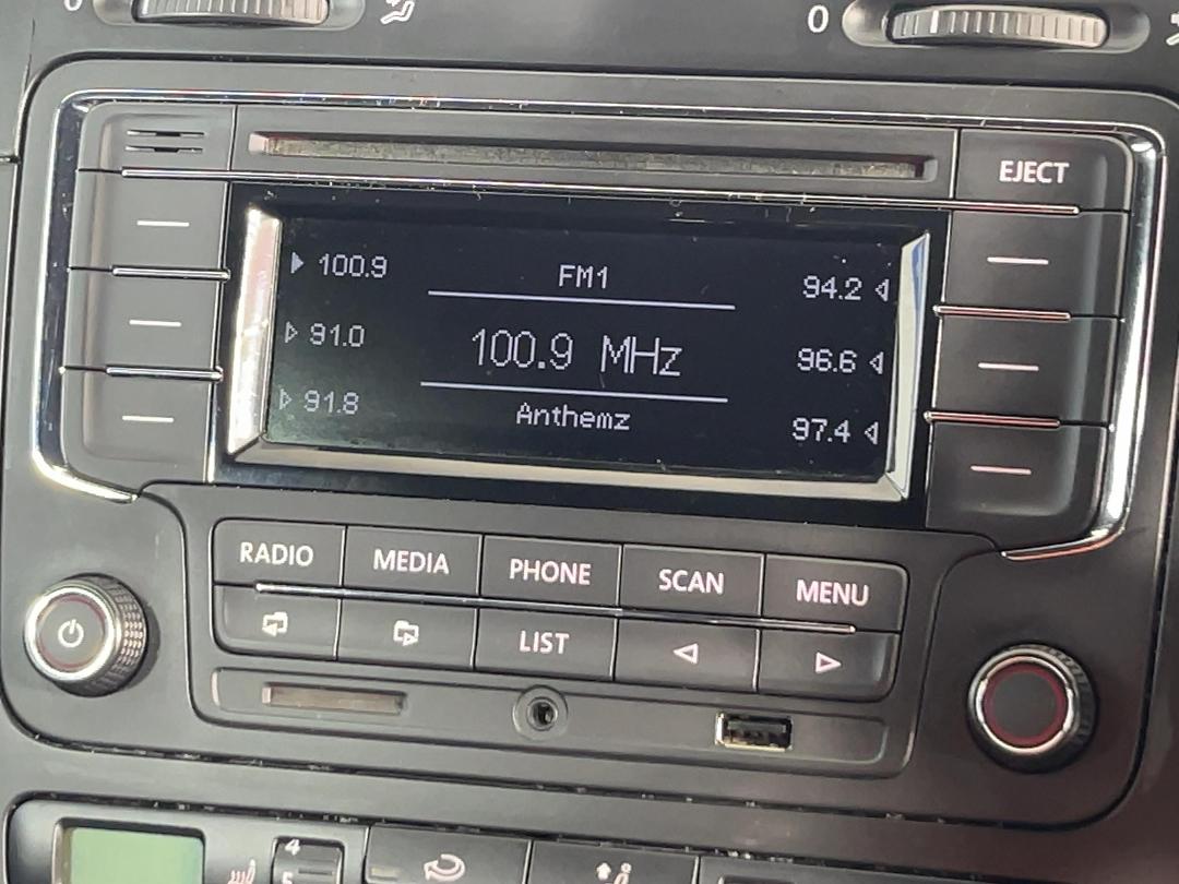 Photo '30' of Volkswagen Golf