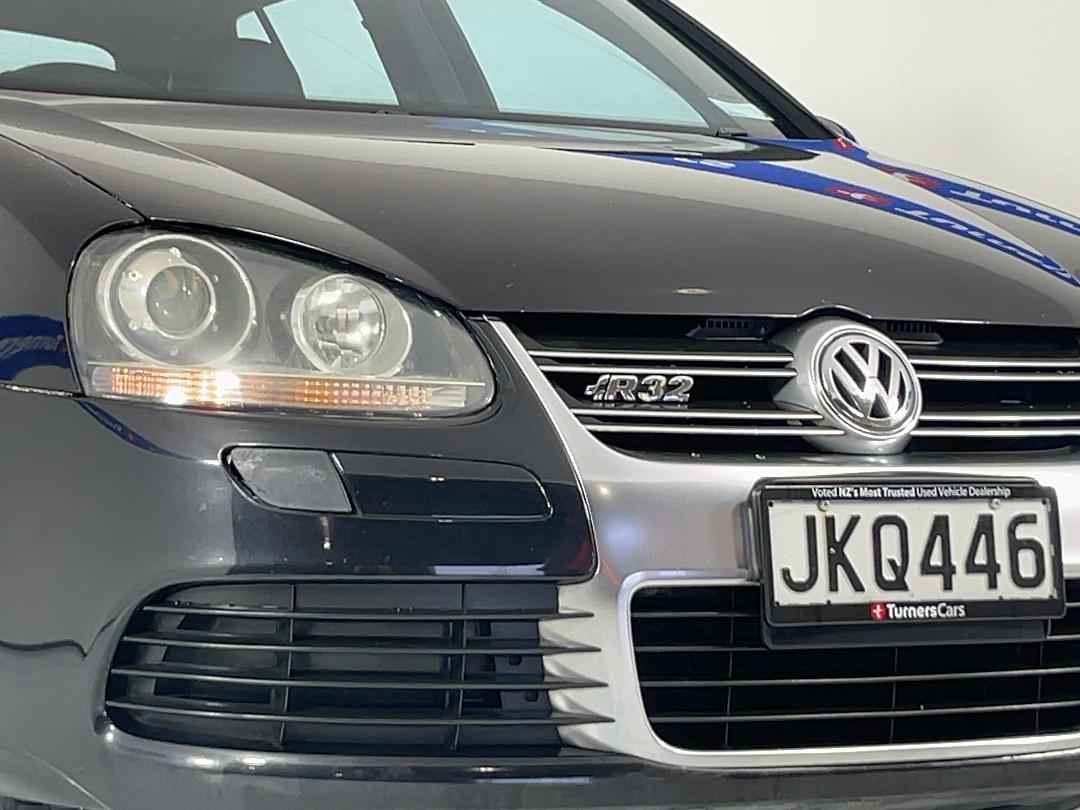 Photo '25' of Volkswagen Golf