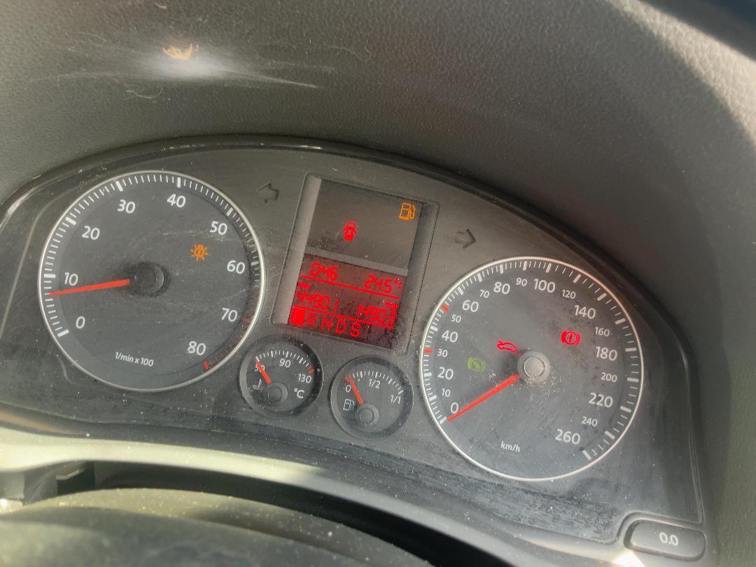 Photo '18' of Volkswagen Golf