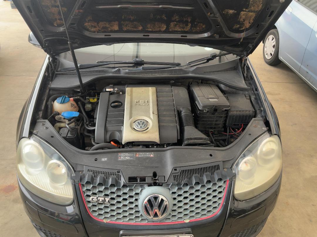 Photo '15' of Volkswagen Golf GTI